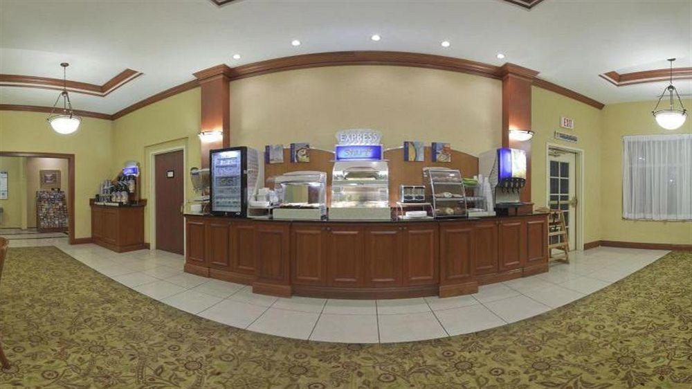Holiday Inn Express Hotel & Suites Tampa-Fairgrounds-Casino By Ihg Zewnętrze zdjęcie