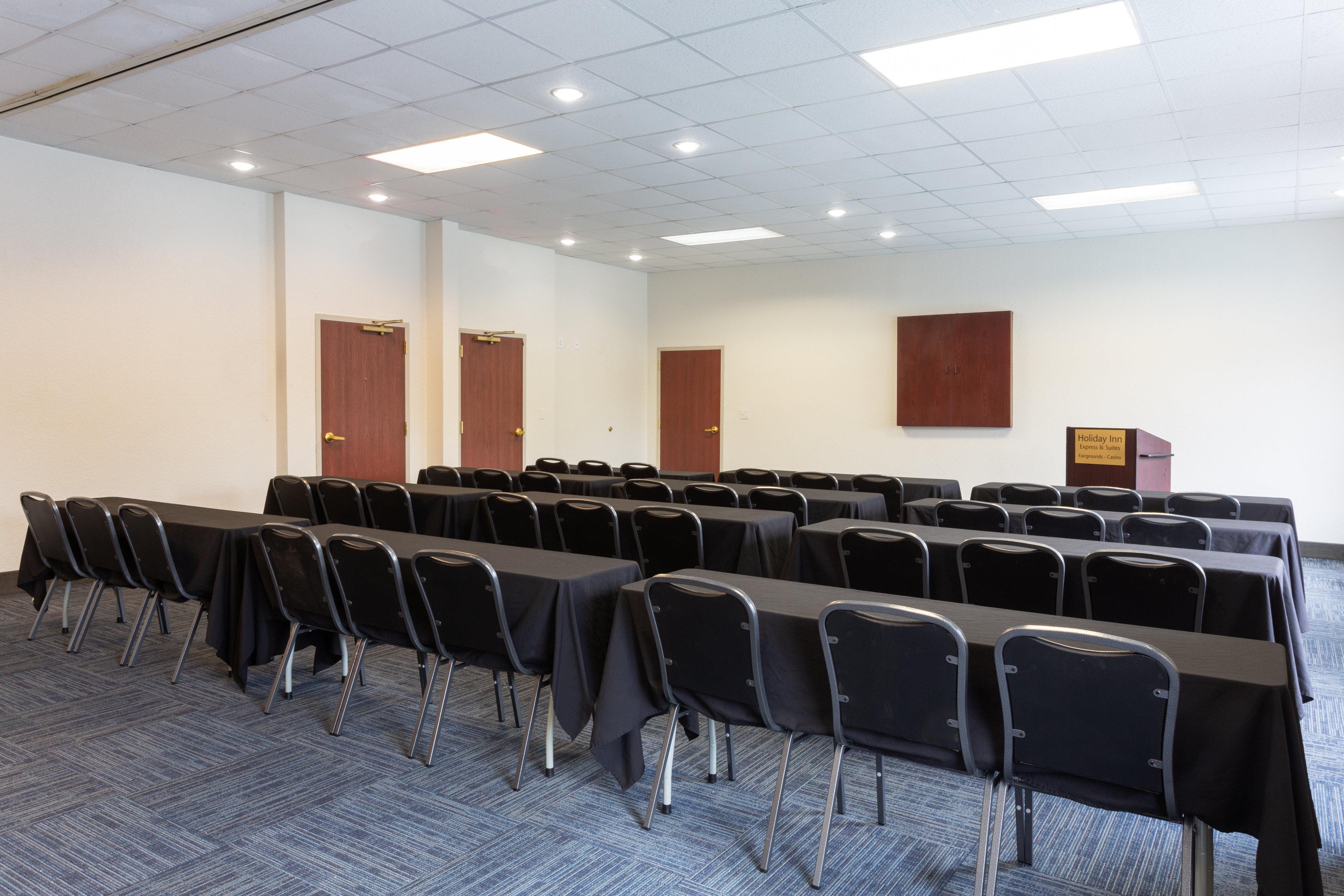 Holiday Inn Express Hotel & Suites Tampa-Fairgrounds-Casino By Ihg Zewnętrze zdjęcie