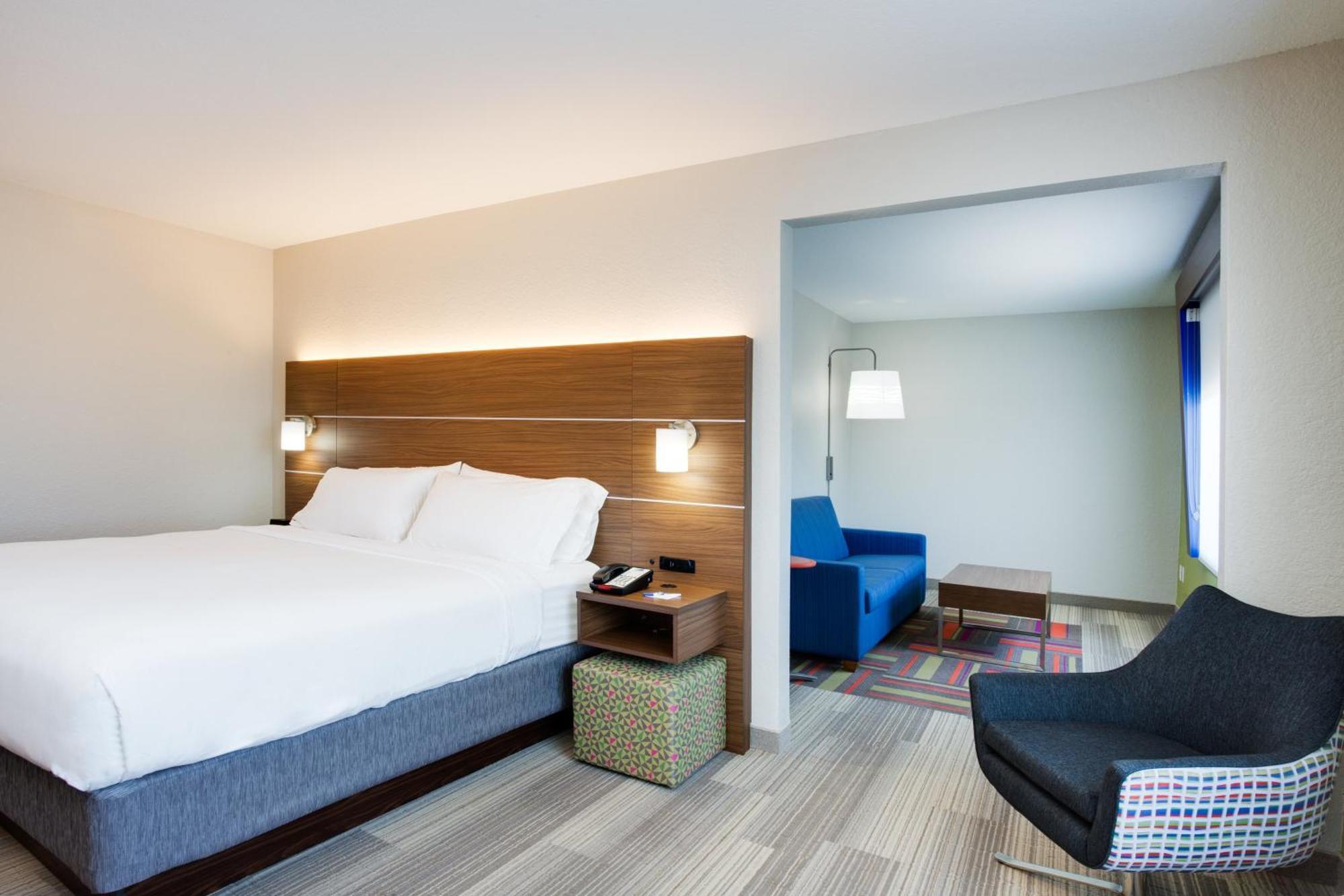 Holiday Inn Express Hotel & Suites Tampa-Fairgrounds-Casino By Ihg Zewnętrze zdjęcie