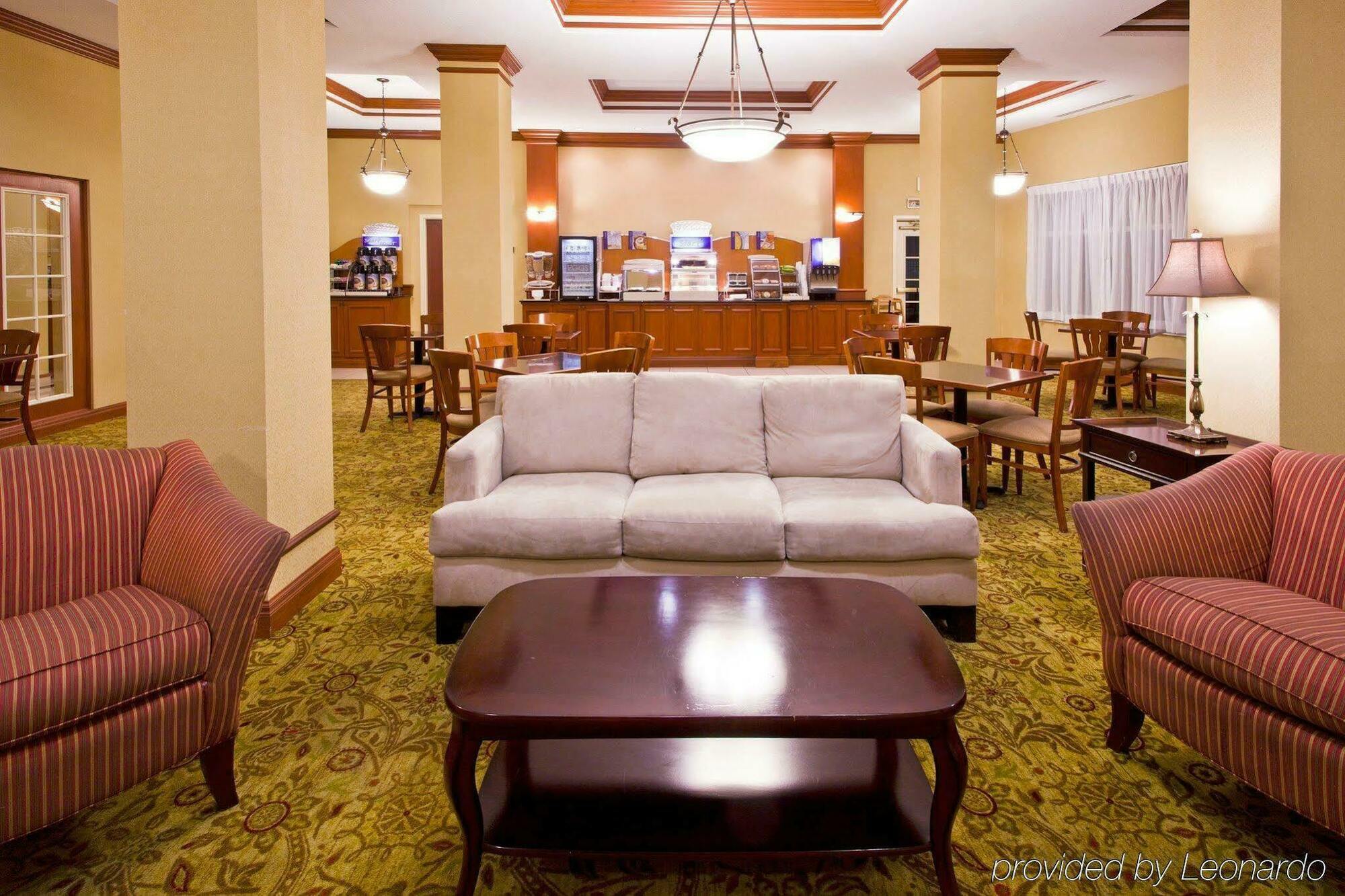 Holiday Inn Express Hotel & Suites Tampa-Fairgrounds-Casino By Ihg Restauracja zdjęcie