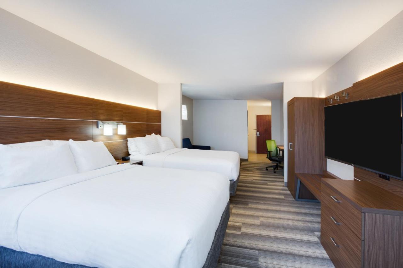 Holiday Inn Express Hotel & Suites Tampa-Fairgrounds-Casino By Ihg Zewnętrze zdjęcie